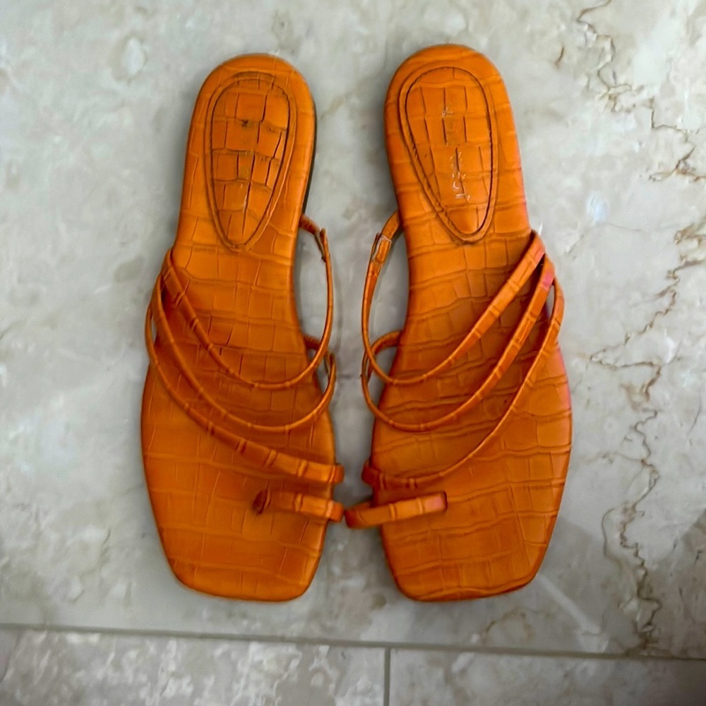 Nine West Flat Sandals Size 7.5 Orange